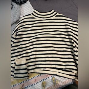 Black and white cropped sweater